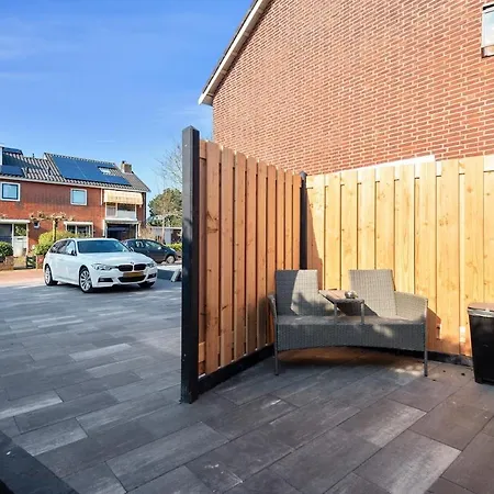 Apartment Fazantisch Studio For 2 With Private Parking Zandvoort