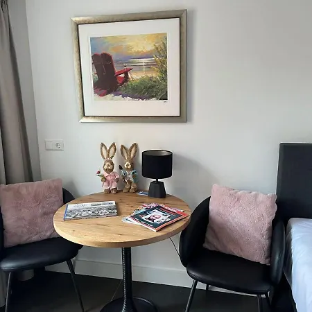 Fazantisch Studio For 2 With Private Parking * Zandvoort